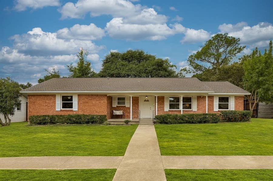Property photo for 6336 E University Boulevard, Dallas, TX