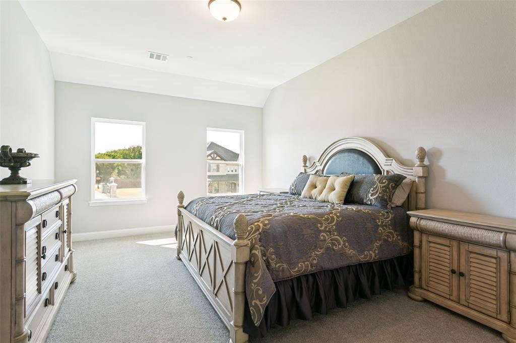 1021 Williams Lane, Copper Canyon, TX 75077 Upstairs Bedroom with Ensuite Full Bath.