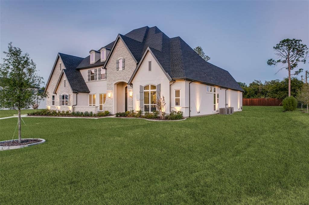 1021 Williams Lane, Copper Canyon, TX 75077 Welcome Home!!