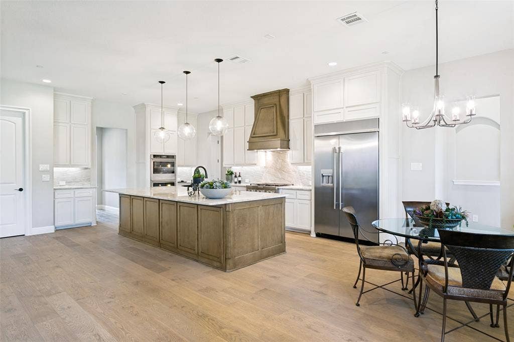 1021 Williams Lane, Copper Canyon, TX 75077 Breakfast Area.