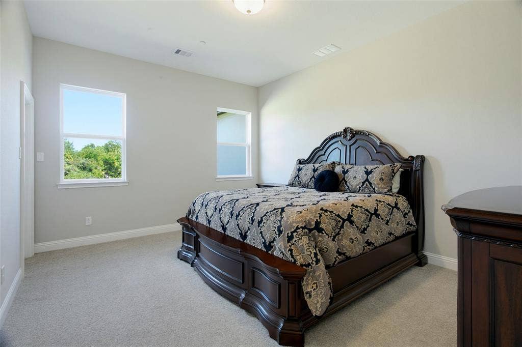 1021 Williams Lane, Copper Canyon, TX 75077 Upstairs Bedroom with Ensuite Full Bath.