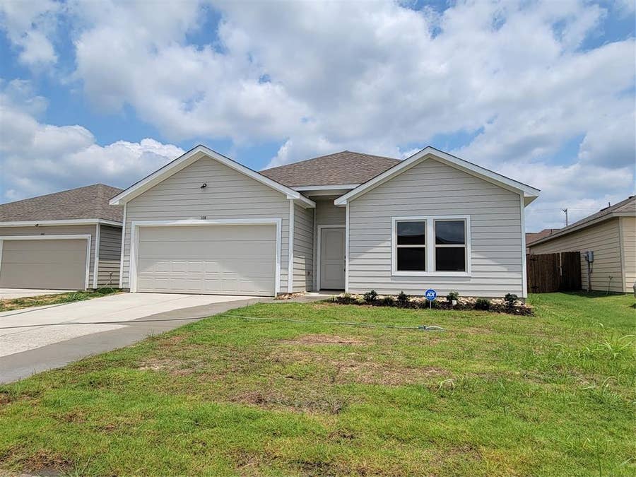 Property photo for 108 Canales Circle, Greenville, TX
