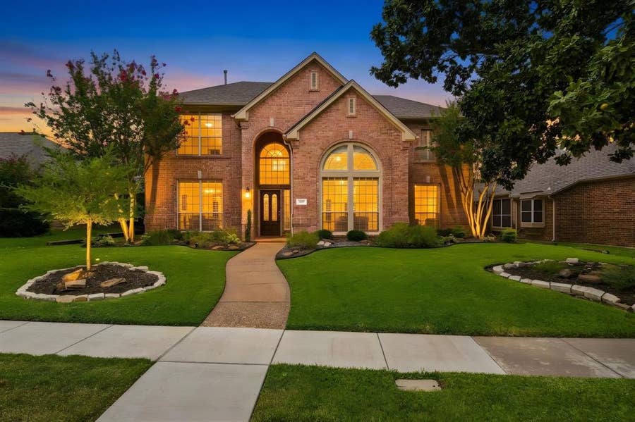 Property photo for 1609 Endicott Drive, Plano, TX