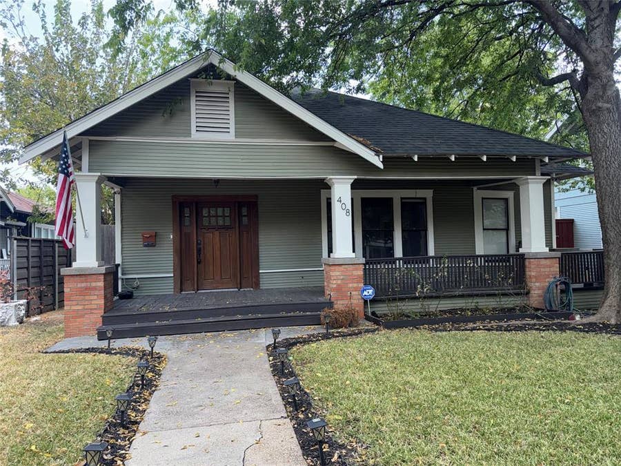 Property photo for 408 N Willomet Avenue, Dallas, TX