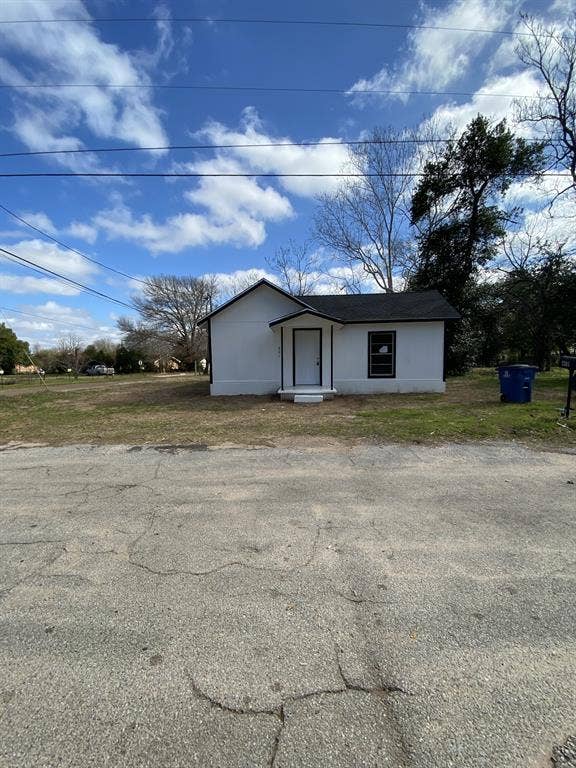 801 Walnut Street, Trinidad, TX 75163 801 Walnut Street, Trinidad, TX 75163
