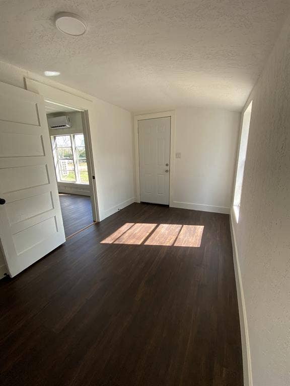 801 Walnut Street, Trinidad, TX 75163 801 Walnut Street, Trinidad, TX 75163
