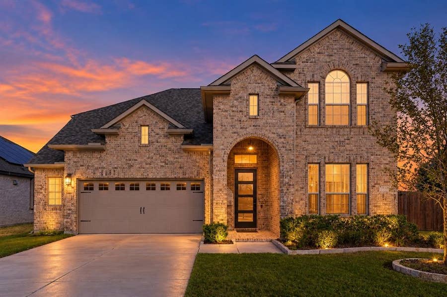 Property photo for 1830 Silver Birch Road, Waxahachie, TX