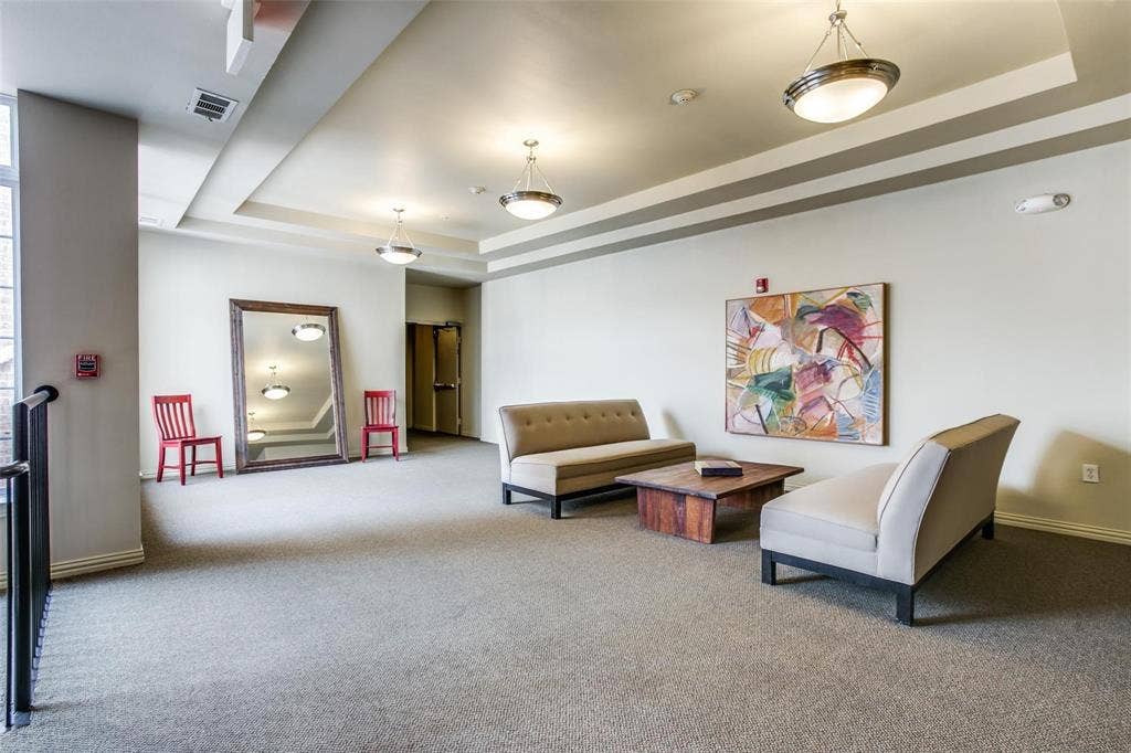 2305 Worthington Street, #104, Dallas, TX 75204 Several sitting areas on each floor - how lovely!