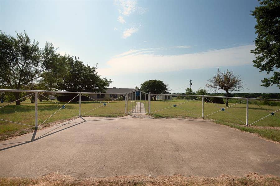 Property photo for 6883 County Road 4098, Kaufman, TX