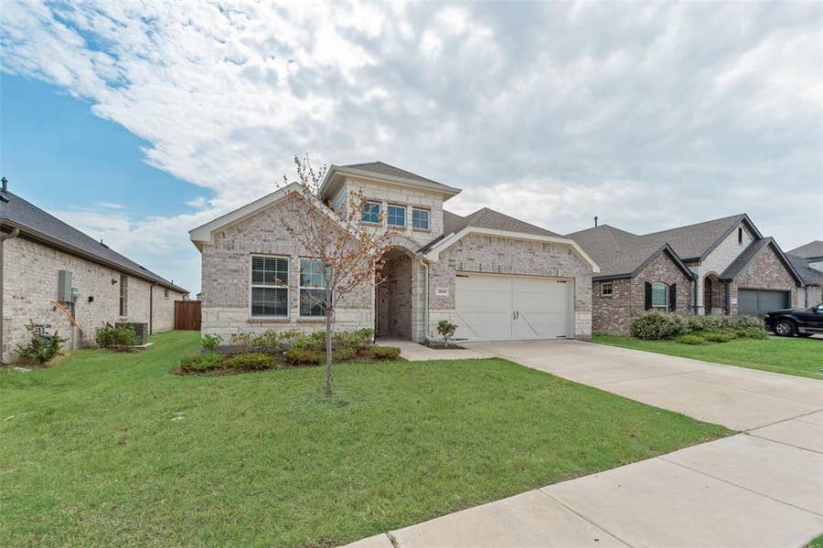 Property photo for 2850 Robertson Way, Royse City, TX