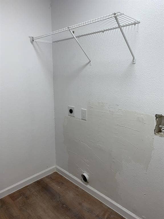 120 Plumthicket Lane, Trinidad, TX 75163 Wire shelving, wood-finish flooring, and white painted walls