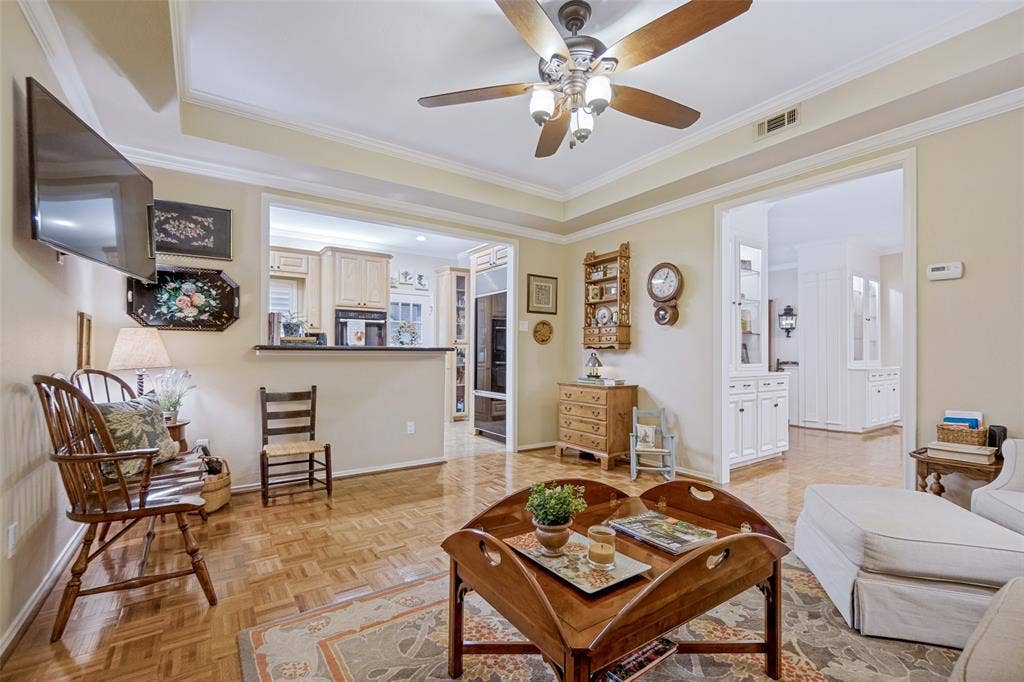 6324 Bandera Avenue, #B, Dallas, TX 75225 6324 Bandera Avenue, #B, Dallas, TX 75225