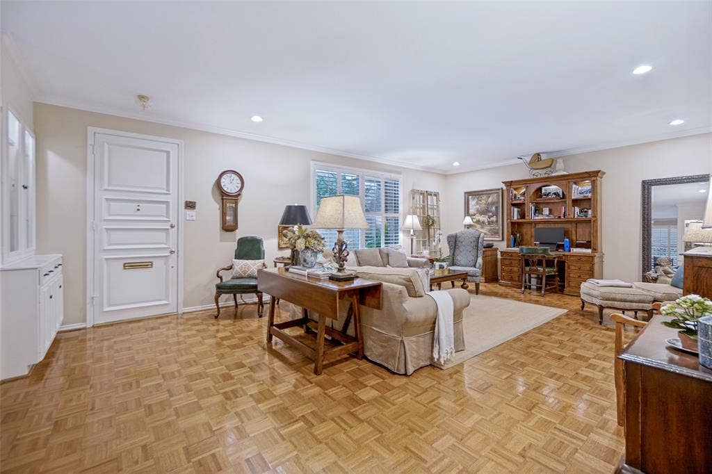 6324 Bandera Avenue, #B, Dallas, TX 75225 6324 Bandera Avenue, #B, Dallas, TX 75225