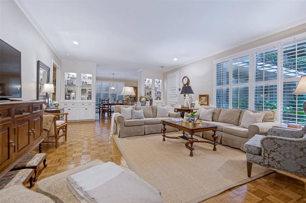 6324 Bandera Avenue, #B, Dallas, TX 75225 6324 Bandera Avenue, #B, Dallas, TX 75225