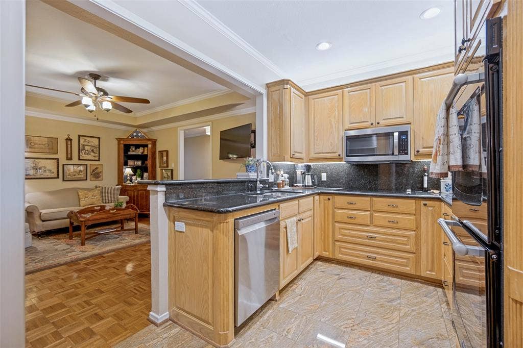 6324 Bandera Avenue, #B, Dallas, TX 75225 6324 Bandera Avenue, #B, Dallas, TX 75225