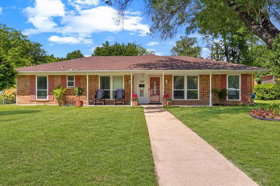 Property photo for 347 Merribrook Trail, Duncanville, TX