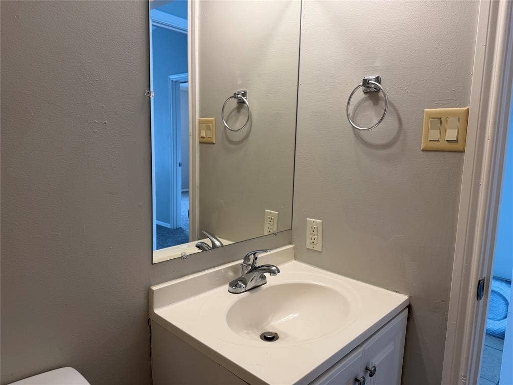 13755 Biggs Street, Dallas, TX 75253 13755 Biggs Street, Dallas, TX 75253