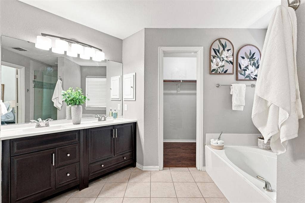 15004 Appaloosa Drive, Frisco, TX 75035 15004 Appaloosa Drive, Frisco, TX 75035