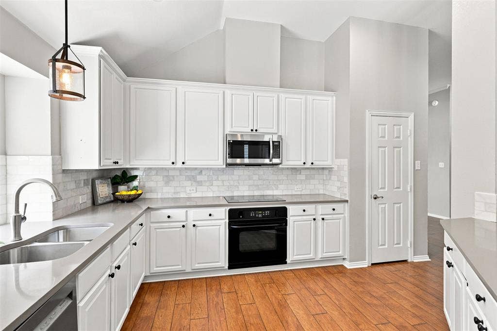 15004 Appaloosa Drive, Frisco, TX 75035 15004 Appaloosa Drive, Frisco, TX 75035