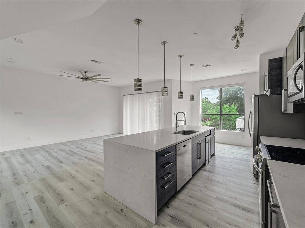 1022 Eldorado Avenue, #102, Dallas, TX 75208 1022 Eldorado Avenue, #102, Dallas, TX 75208