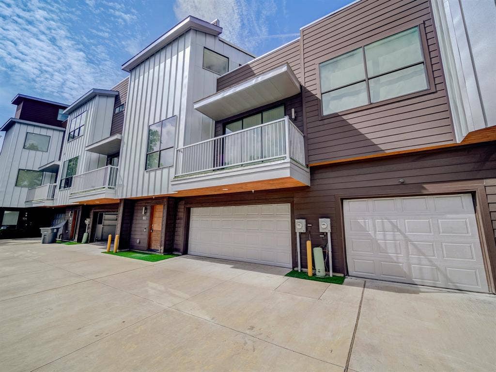 1022 Eldorado Avenue, #102, Dallas, TX 75208 1022 Eldorado Avenue, #102, Dallas, TX 75208