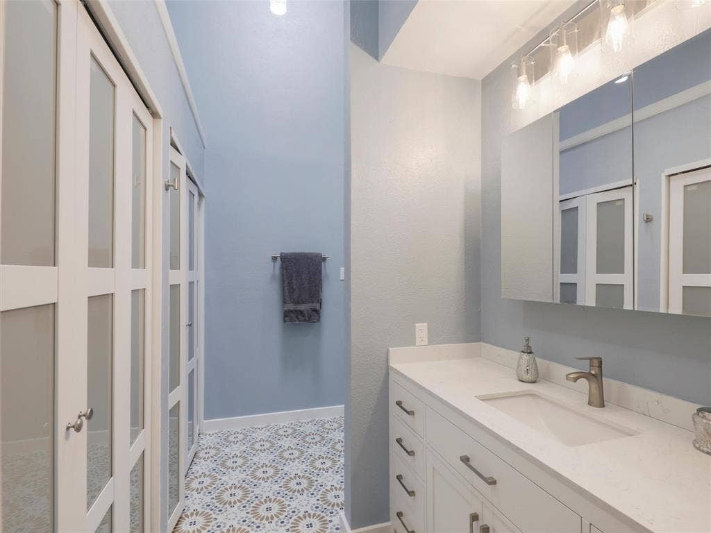 2204 W Park Boulevard, #2803, Plano, TX 75075 2204 W Park Boulevard, #2803, Plano, TX 75075
