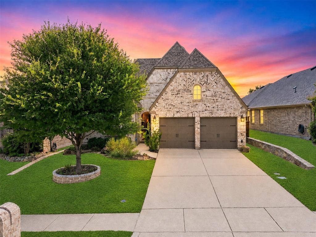 400 Village Creek Drive, McKinney, TX 75071 Perfection!