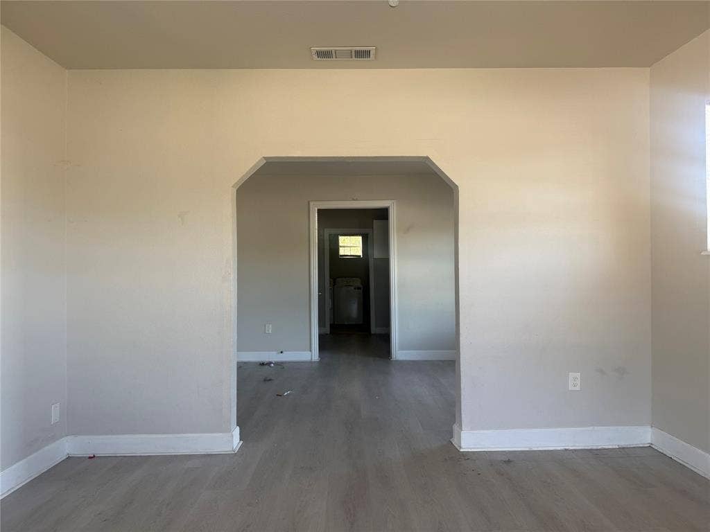 801 Mount Auburn Avenue, Dallas, TX 75223