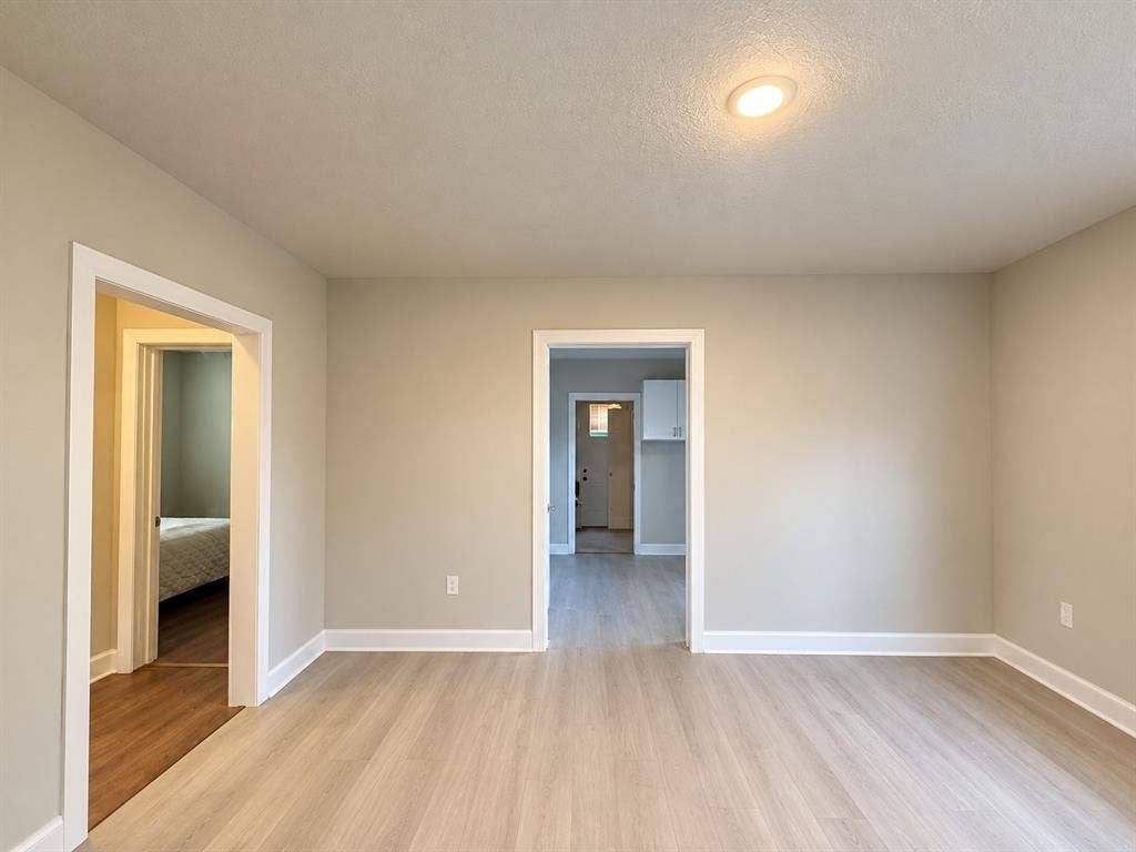 801 Mount Auburn Avenue, Dallas, TX 75223