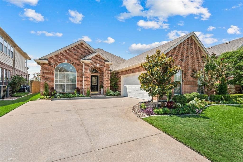 2404 Watercrest Drive, Keller, TX 76248 Welcome to 2404 Watercrest Drive!
