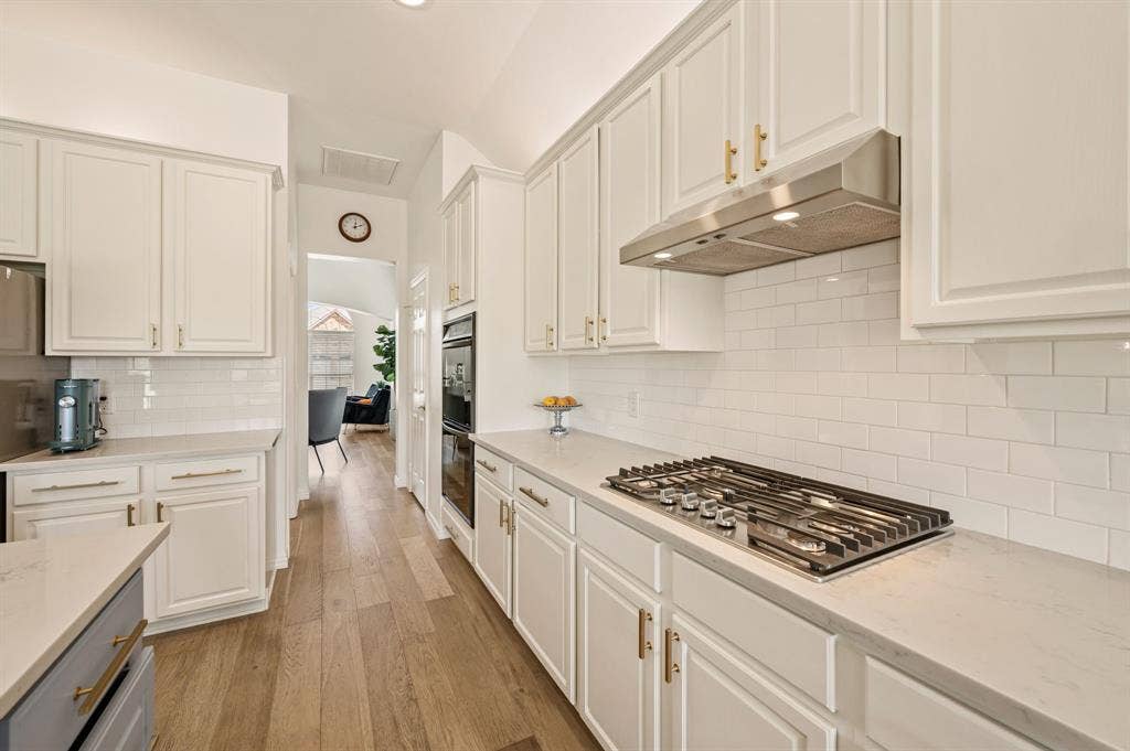 2404 Watercrest Drive, Keller, TX 76248 Dedicated coffee counter.