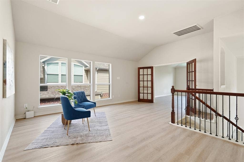 1315 Valley Vista Drive, Irving, TX 75063 1315 Valley Vista Drive, Irving, TX 75063
