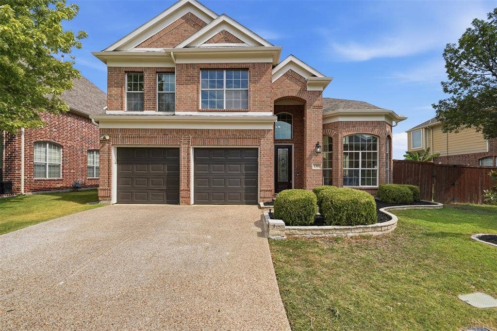1315 Valley Vista Drive, Irving, TX 75063 1315 Valley Vista Drive, Irving, TX 75063