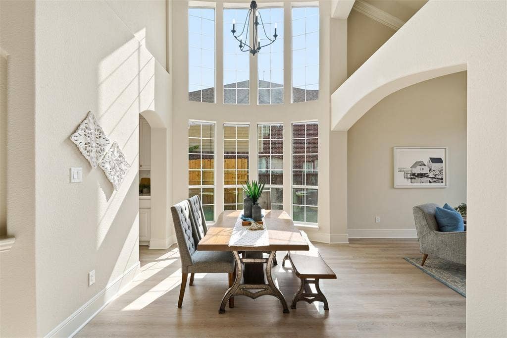 1315 Valley Vista Drive, Irving, TX 75063 1315 Valley Vista Drive, Irving, TX 75063