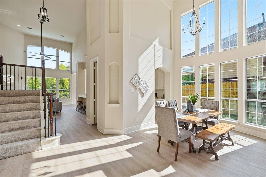 1315 Valley Vista Drive, Irving, TX 75063 1315 Valley Vista Drive, Irving, TX 75063
