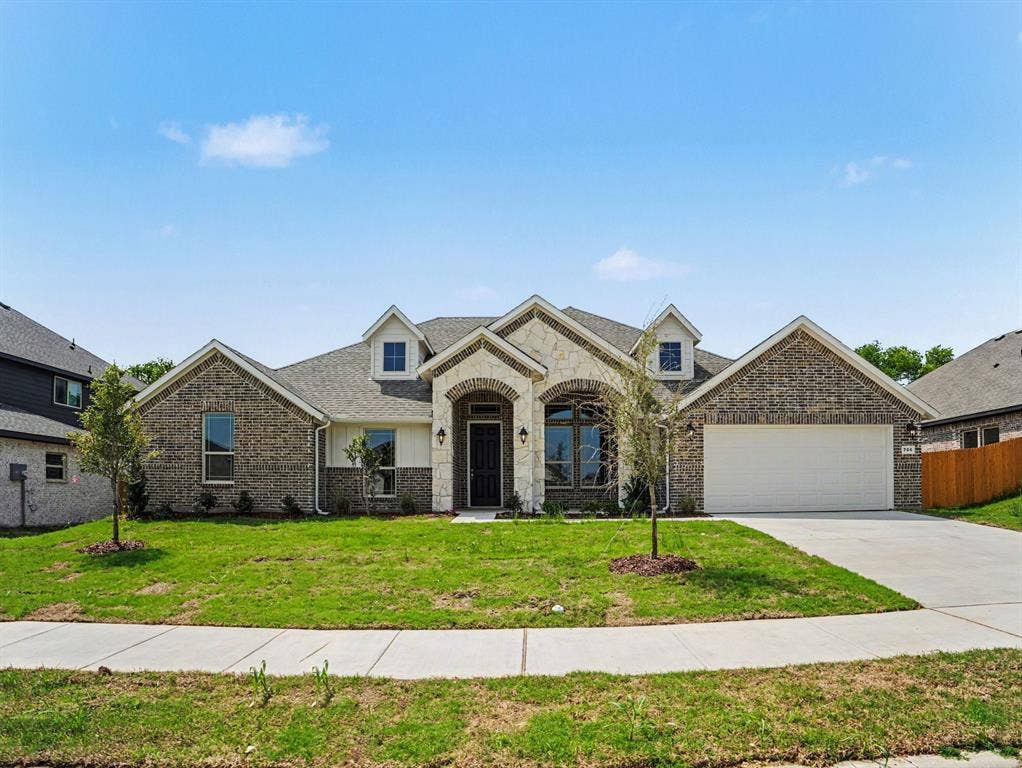 706 Alaina Drive, DeSoto, TX 75115