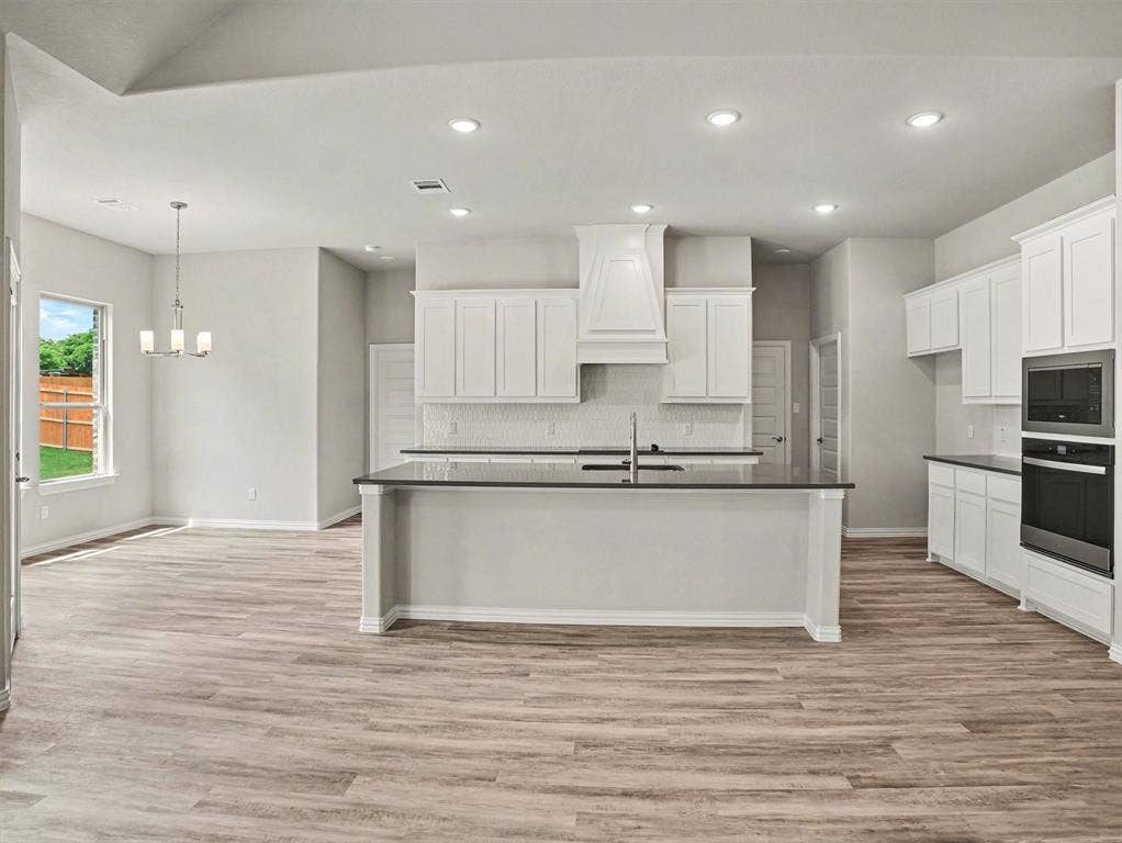 706 Alaina Drive, DeSoto, TX 75115