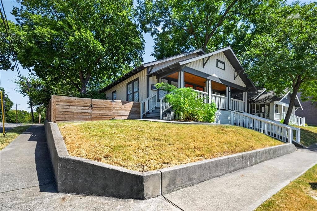 501 S Tennessee Street, McKinney, TX 75069 501 S Tennessee Street, McKinney, TX 75069