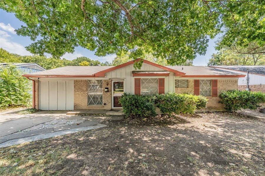 Property photo for 1346 Winding Trail, Duncanville, TX