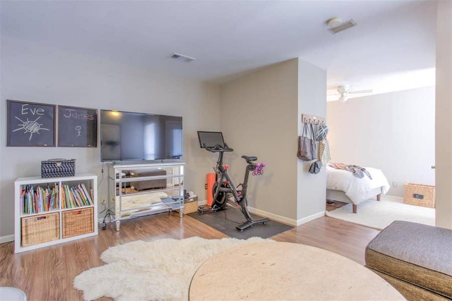 Property photo for 3129 Sondra Drive, #302, Fort Worth, TX
