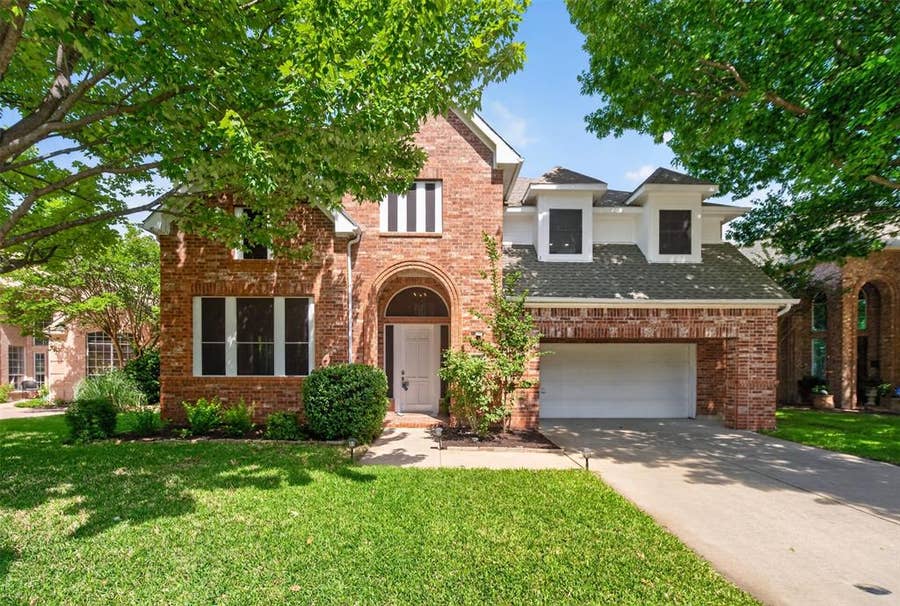 Property photo for 1507 Hunters Creek Drive, McKinney, TX