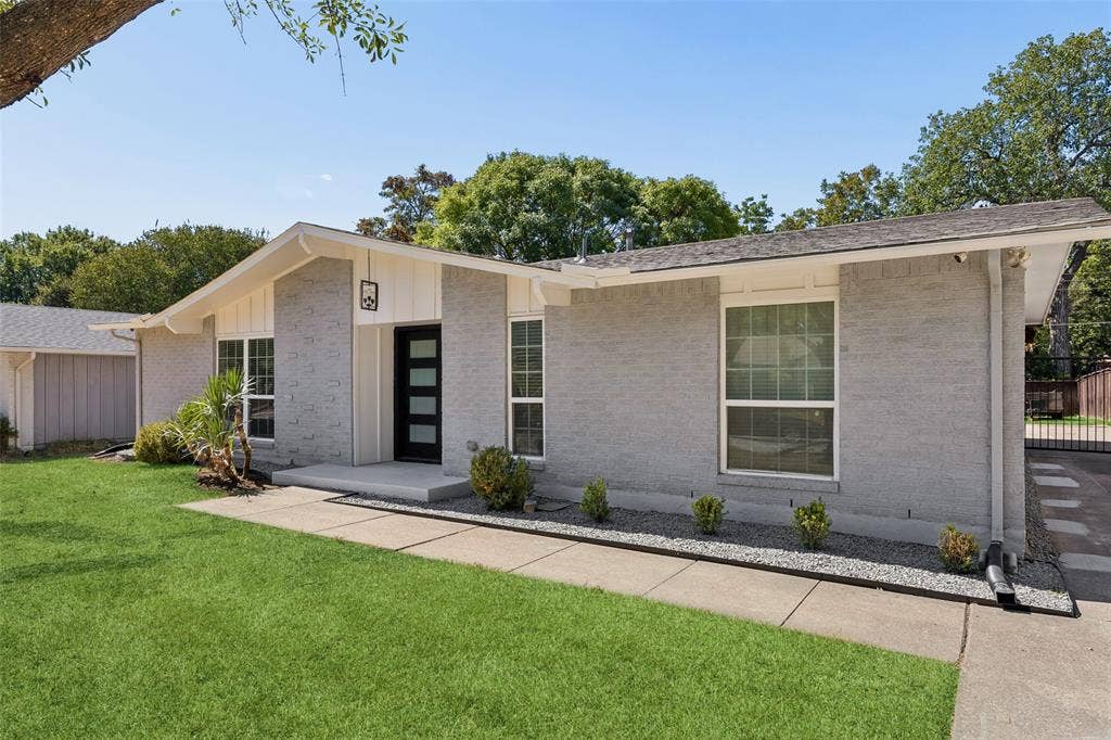 8148 Clear Springs Road, Dallas, TX 75240 8148 Clear Springs Road, Dallas, TX 75240