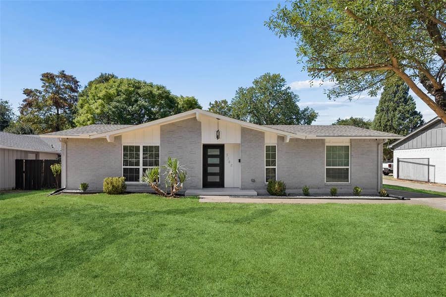 Property photo for 8148 Clear Springs Road, Dallas, TX