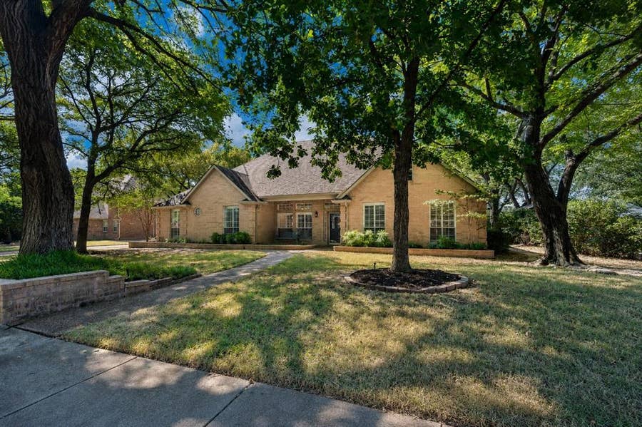 Property photo for 3401 Pecan Park Drive, Flower Mound, TX
