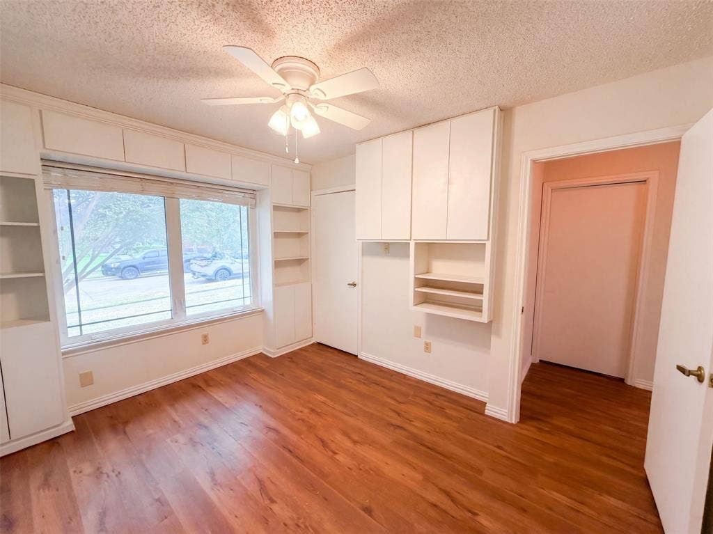 301 Hillside Court, Garland, TX 75043