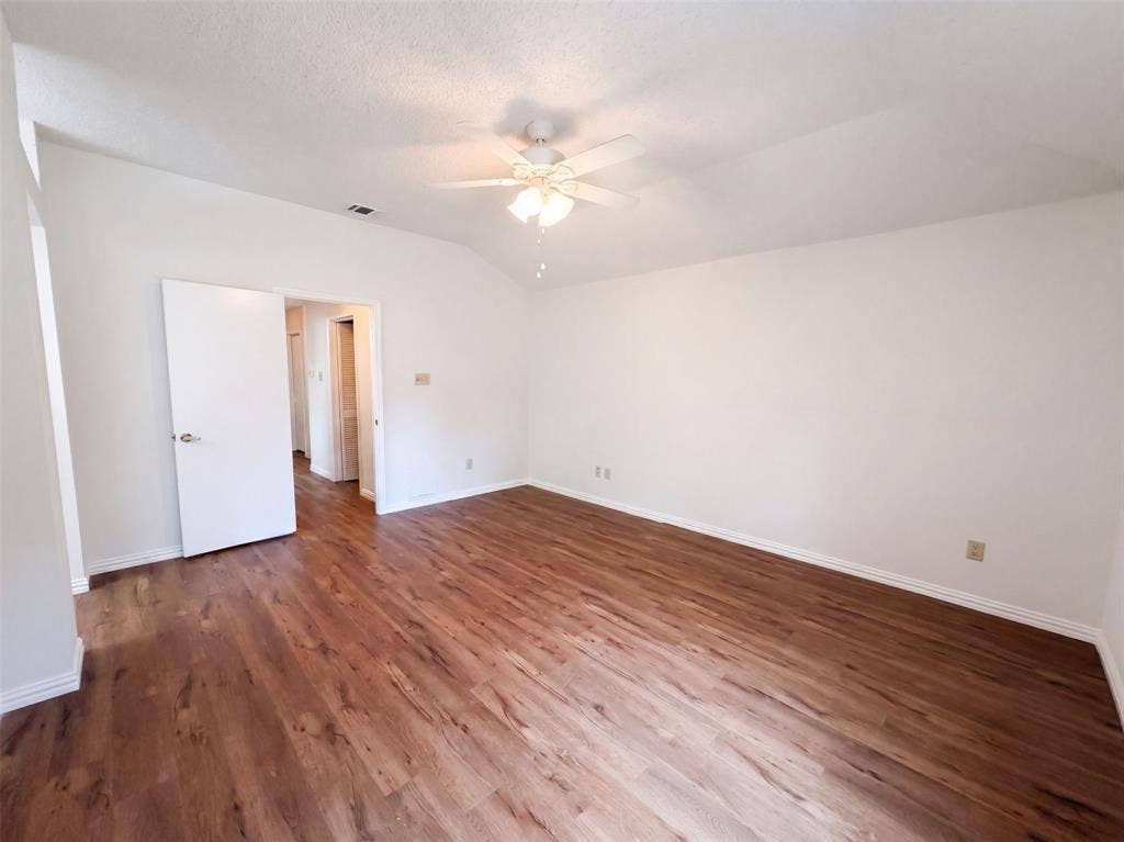 301 Hillside Court, Garland, TX 75043