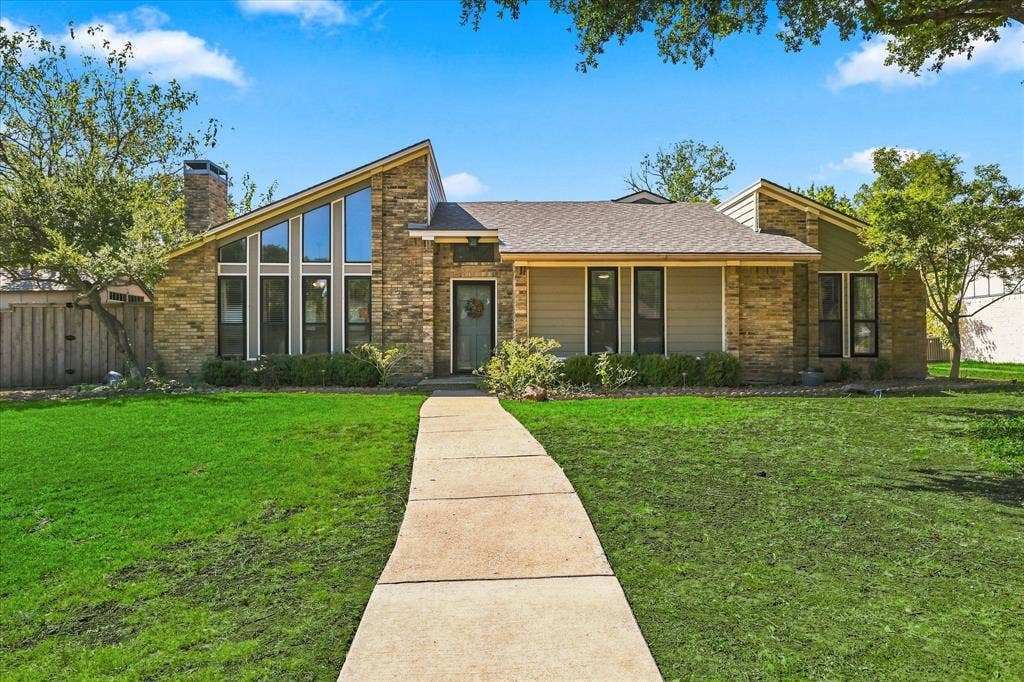 924 Thoreau Lane, Allen, TX 75002 924 Thoreau Lane, Allen, TX 75002