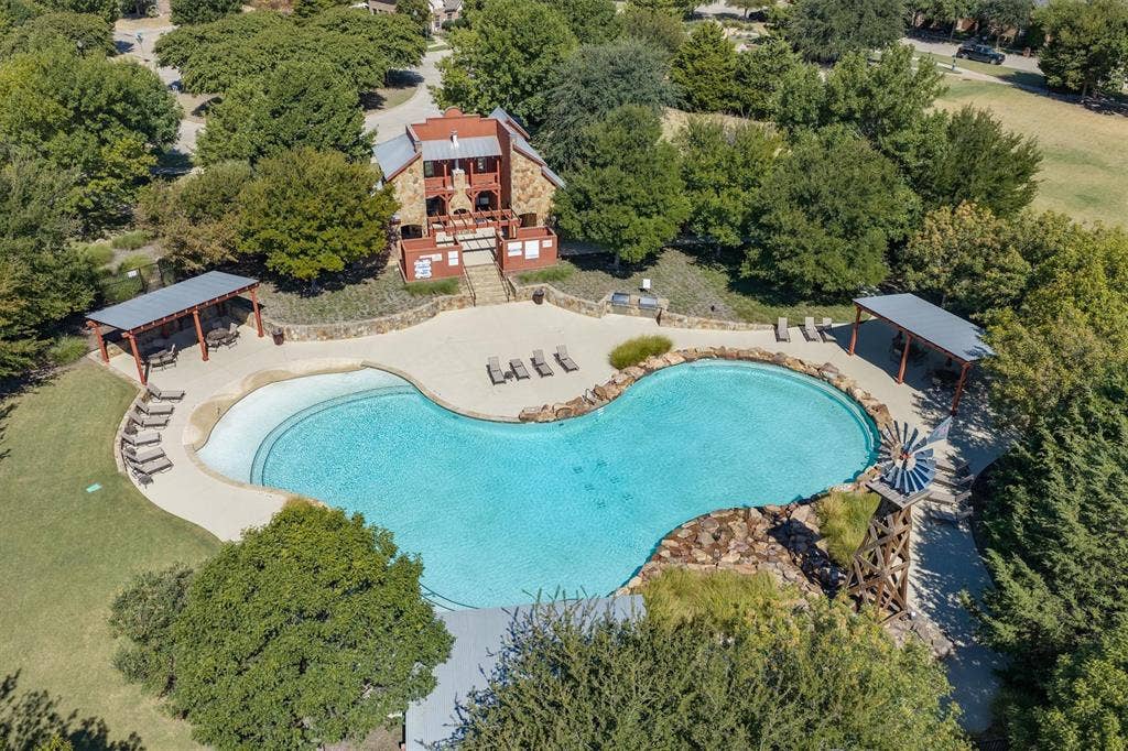 5924 Saddle Club Trail, McKinney, TX 75070 5924 Saddle Club Trail, McKinney, TX 75070