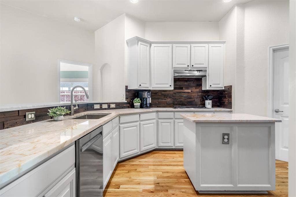 5924 Saddle Club Trail, McKinney, TX 75070 5924 Saddle Club Trail, McKinney, TX 75070