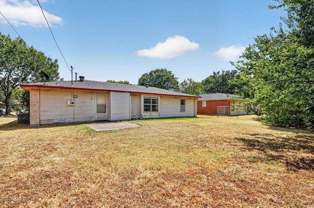 203 Myrtle Avenue, Waxahachie, TX 75165